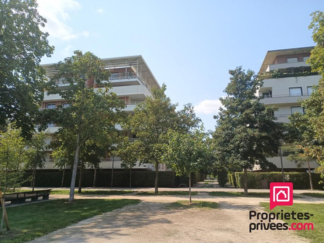 EXCLU : Appartement  T2 - 46 m2 - Quartier Sonis