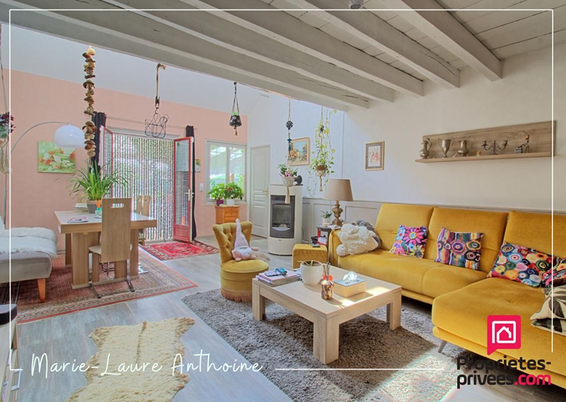 PIERRE-DE-BRESSE Maison Pierre De Bresse 7 pièces 240 m2 2