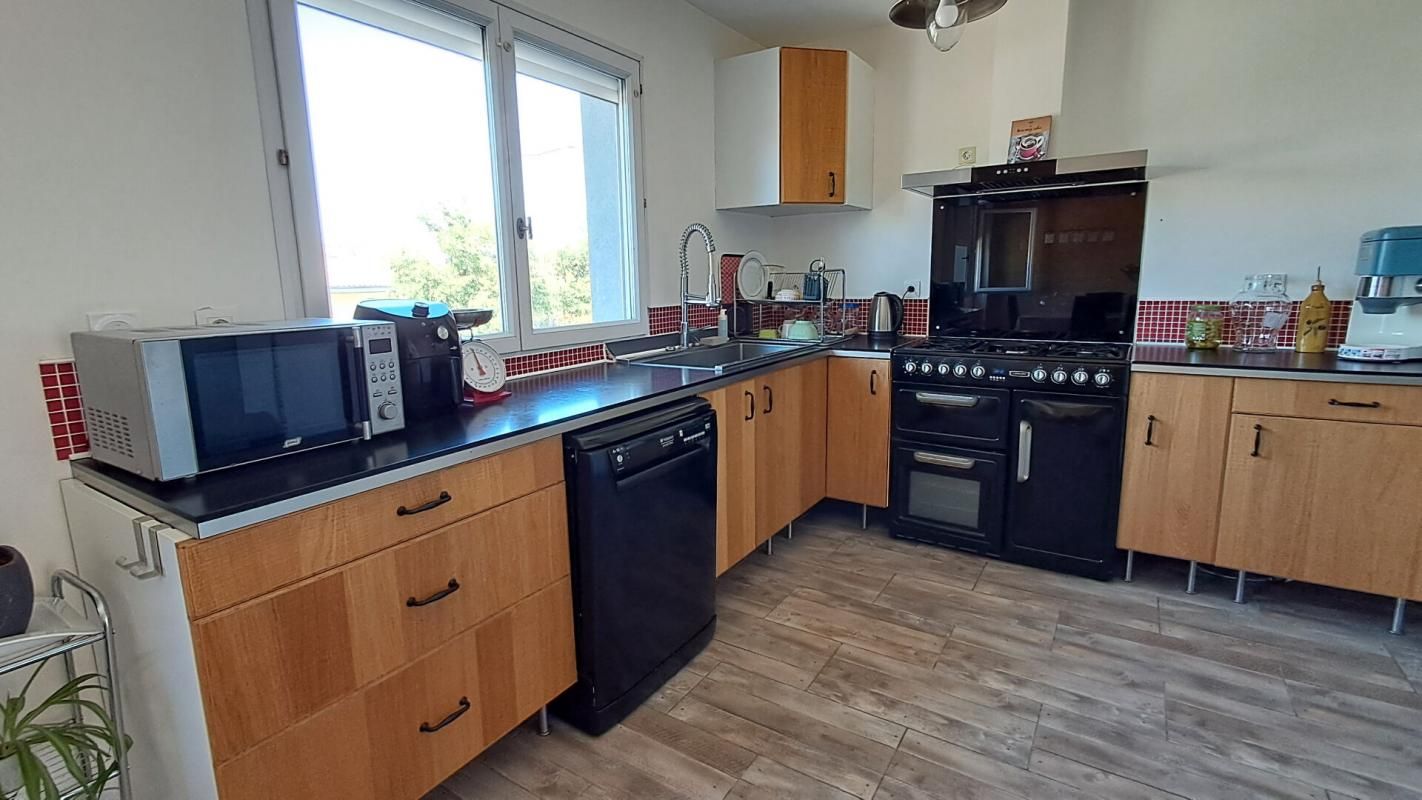 VILLEFRANCHE-DE-LAURAGAIS Maison Villefranche De Lauragais 5 pièce(s) 141 m2 4