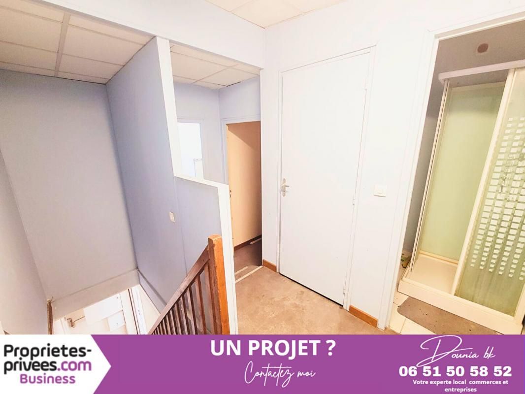 SAINT-MAXIMIN SAINT MAXIMIN - NOUVEAU LOCAL COMMERCIAL 170 M² 2
