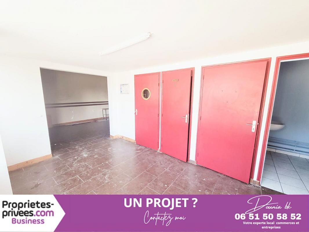 SAINT-MAXIMIN SAINT MAXIMIN - NOUVEAU LOCAL COMMERCIAL 170 M² 3