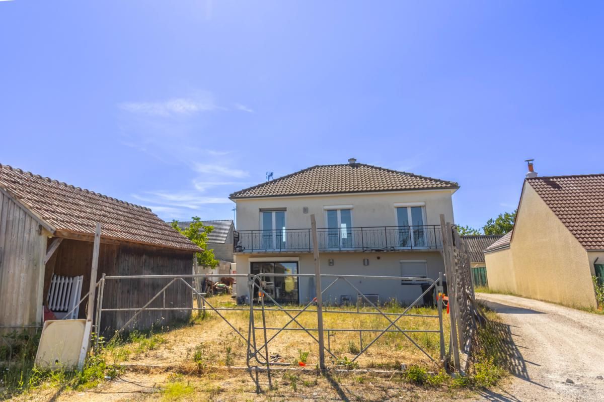 ROMORANTIN-LANTHENAY Maison avec entrepôt Pruniers En Sologne 6 pièce(s) 121m2 3