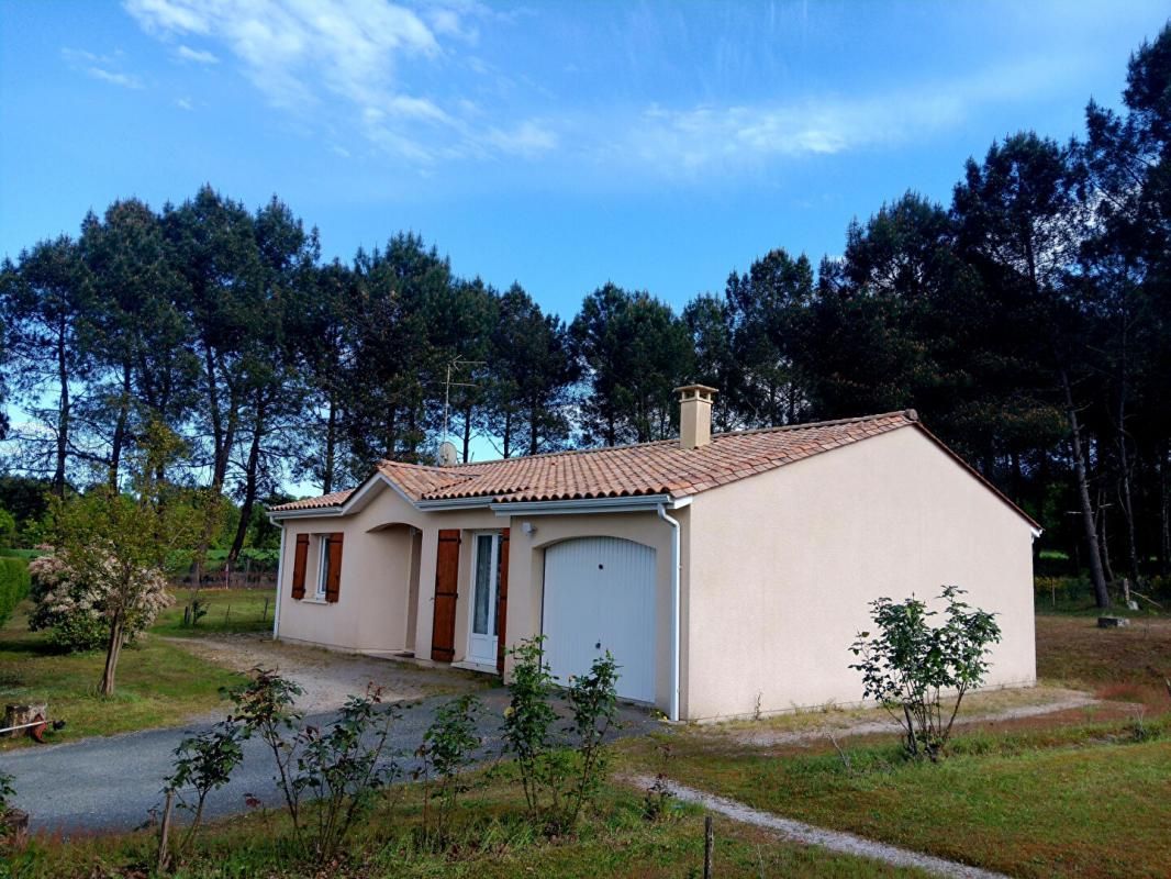 BEDENAC Maison de 78 m2 + grange sur un terrain de 4.7 hectares 1