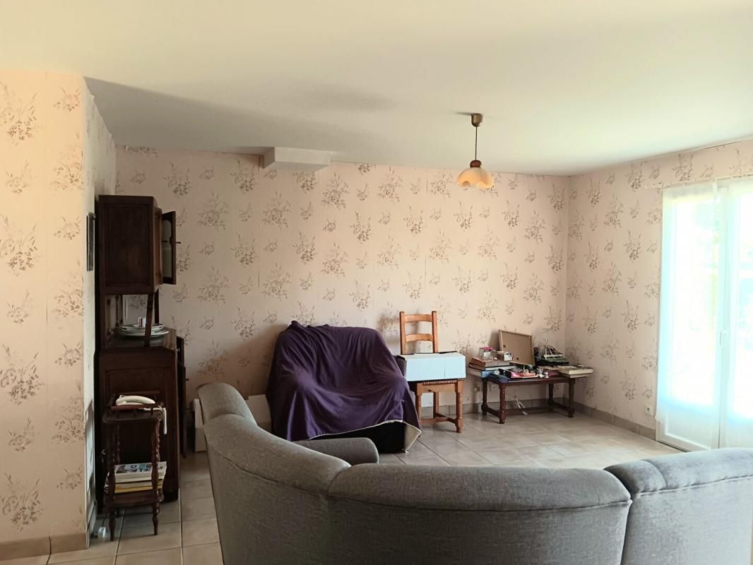 BEDENAC Maison de 78 m2 + grange sur un terrain de 4.7 hectares 4