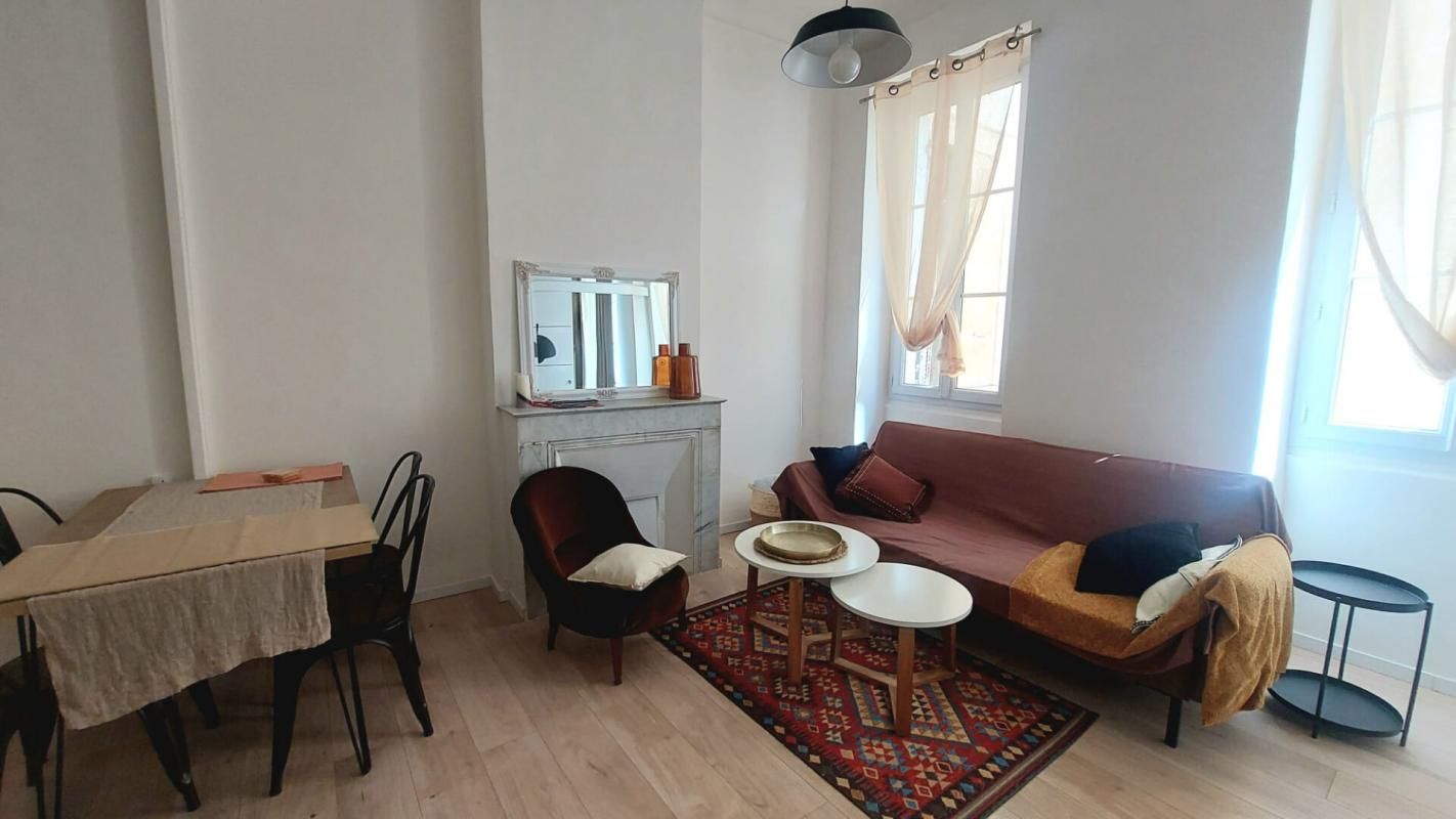MARSEILLE-2E-ARRONDISSEMENT Marseille T2 meublé 46 m2 Joliette 2