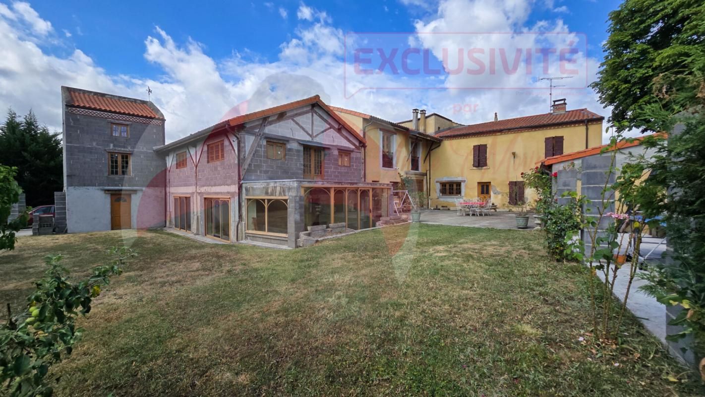SAINT-YVOINE Maison ancienne avec extension, 325 m², parcelle 6100 m² - projet touristique ou agricole 1