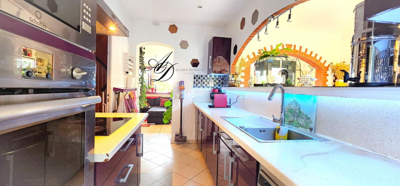 CHELLES Maison familiale 5 pièces avec sous-sol aménagé, jardin arboré et prestations rares ? env. 106 m² habitables / 186 m² au sol 4