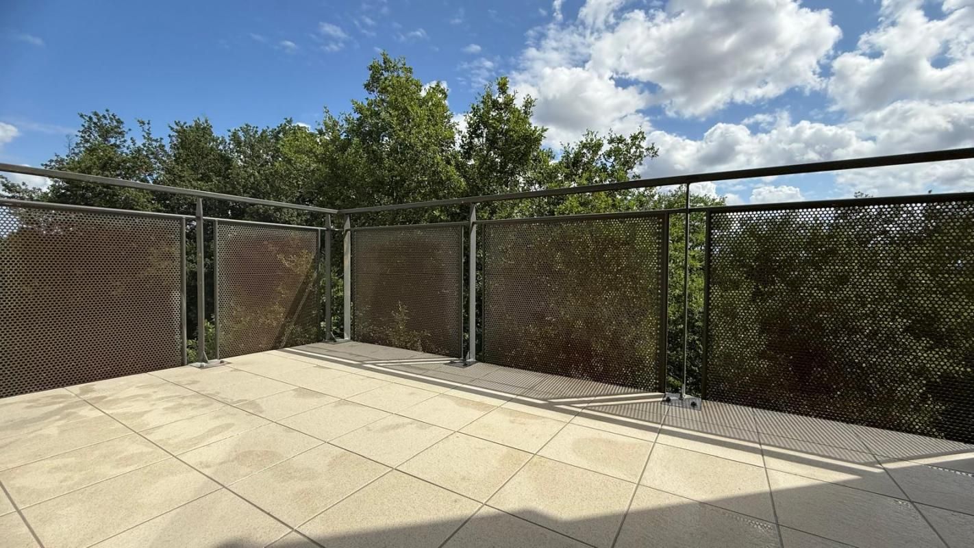 T3 de 56 m² avec terrasse et parking ? Haut Floirac (33270) Dernier étage ? Vue dégagée ? Résidence calme