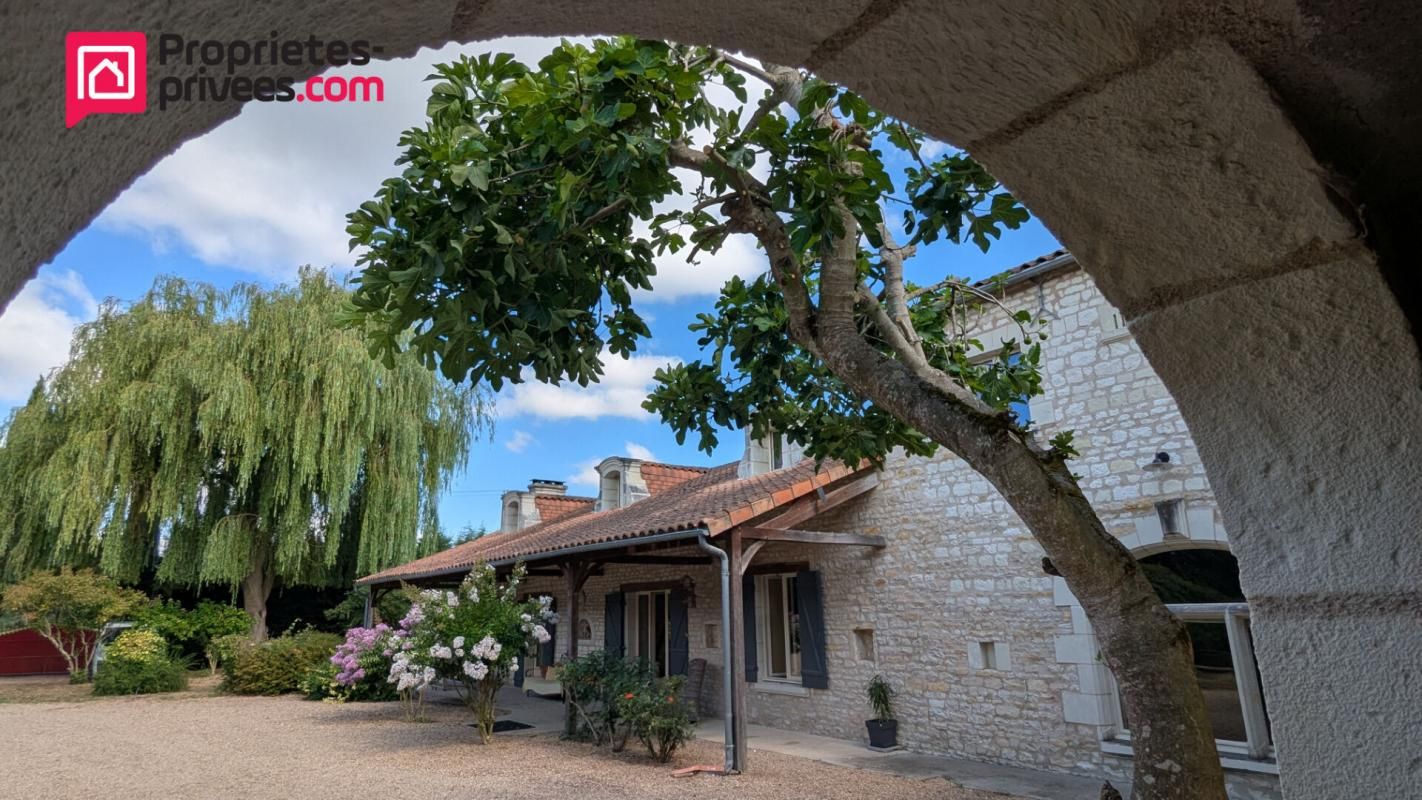 VEZIERES CHINON - VEZIERES Propriété de 280M2 2