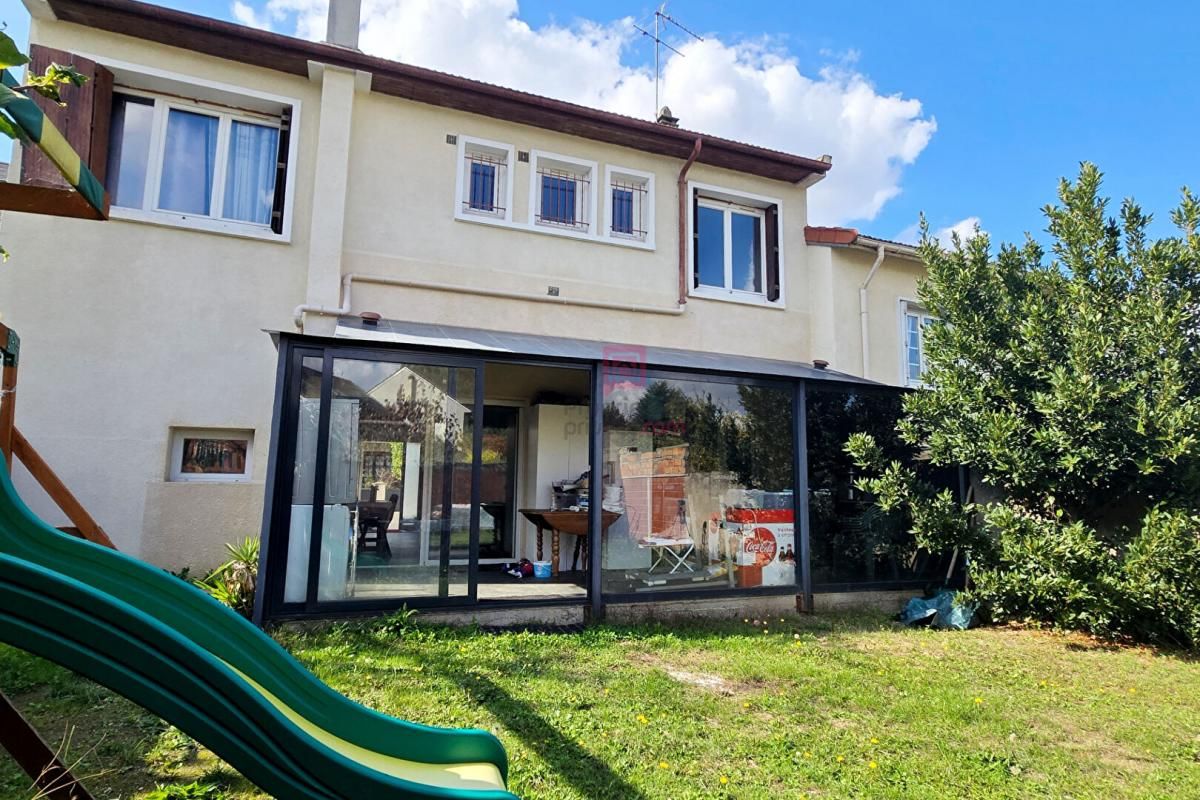 SAINTE-GENEVIEVE-DES-BOIS Maison familiale rénovée ? 6 pièces ? 146 m² habitables ? Sainte-Geneviève-des-Bois 1