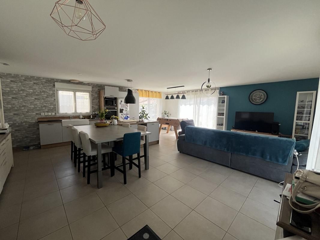 SAINT-JUST Maison Plain Pied Saint Just 4 pièce(s) 102.5 m2 2
