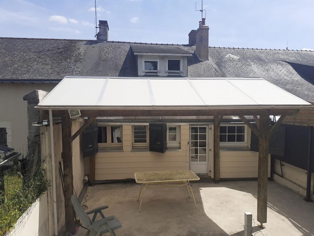 BAUGÉ-EN-ANJOU Maison 4 pièce(s) 80 m2 1