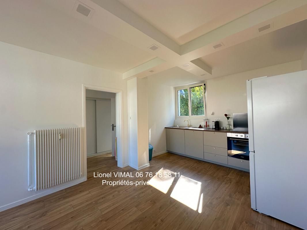 CHAMALIERES Appartement 2 pièces 41 m2 rénové, dernier étage 3
