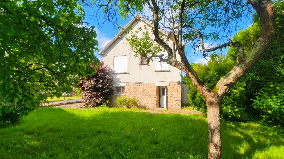 VAIRES-SUR-MARNE Belle opportunité : maison à rénover entièrement sur terrain de 550 M2 1