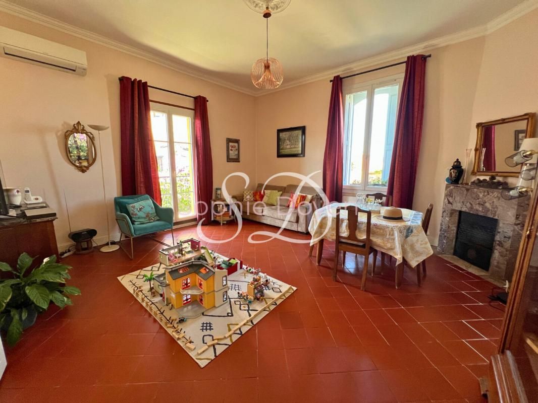 BANYULS-DELS-ASPRES Maison Banyuls Dels Aspres 5 pièce(s) 133 m2 2