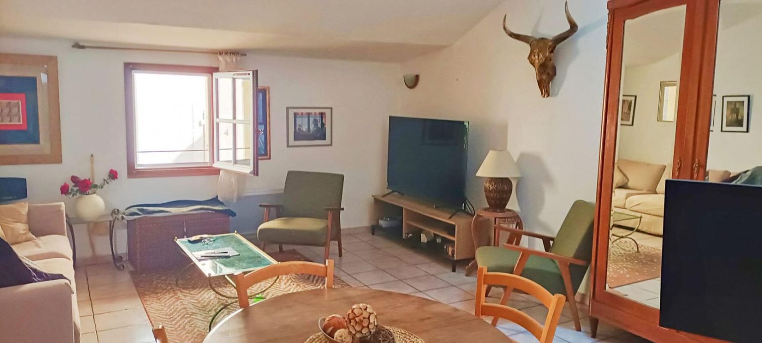BEZIERS Appartement de charme meublé trois pièces quartier cathédrale 3