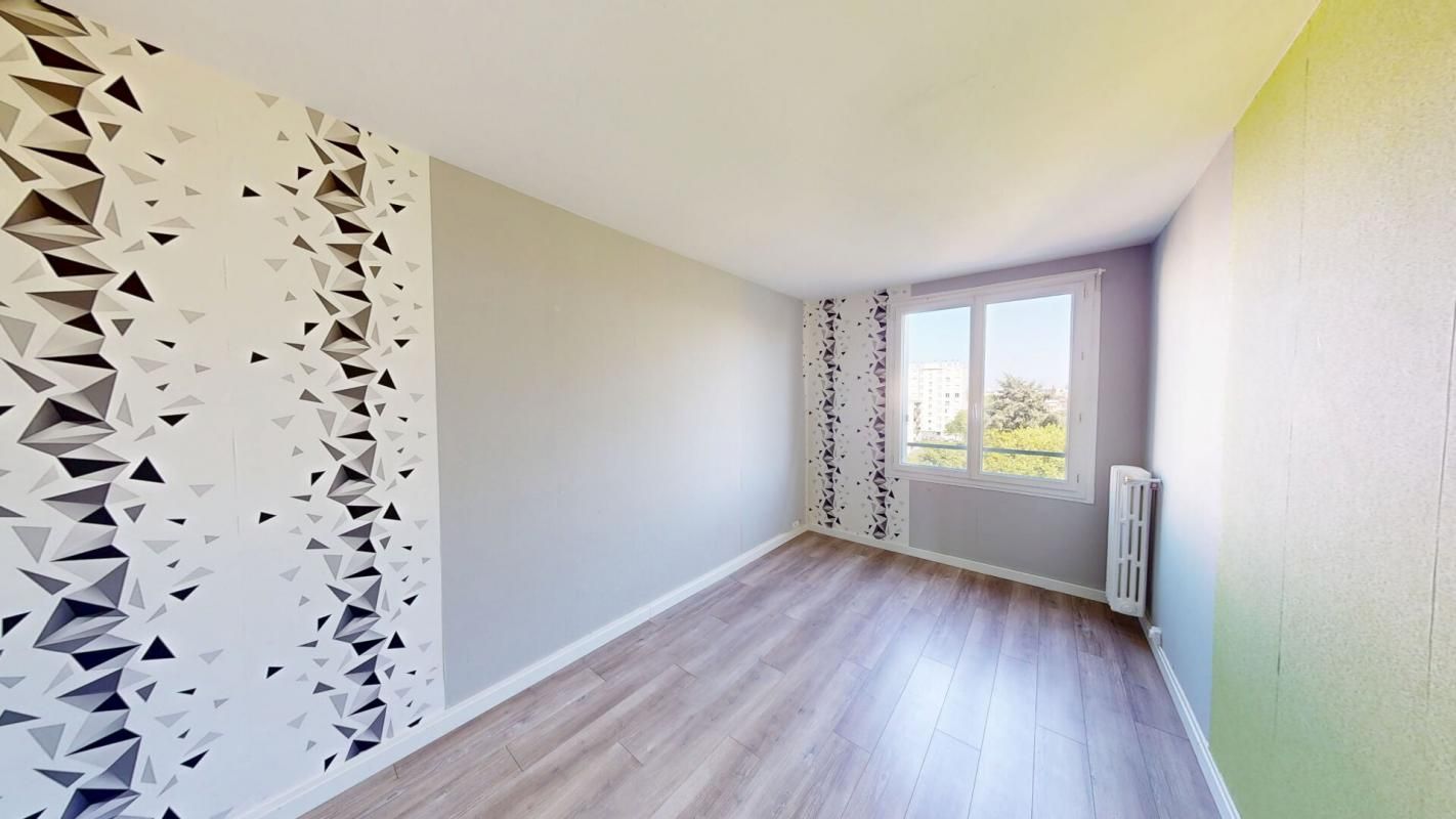 TOURS Appartement Tours 4 pièce(s) 73 m2 3