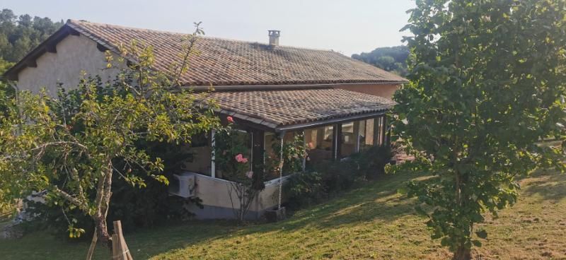 Maison 3 chambres + bureau avec sous-sol total et véranda