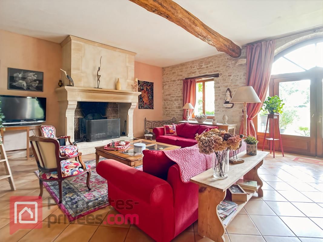NOYERS Maison Noyers 7 pièce(s) 222 m2 2
