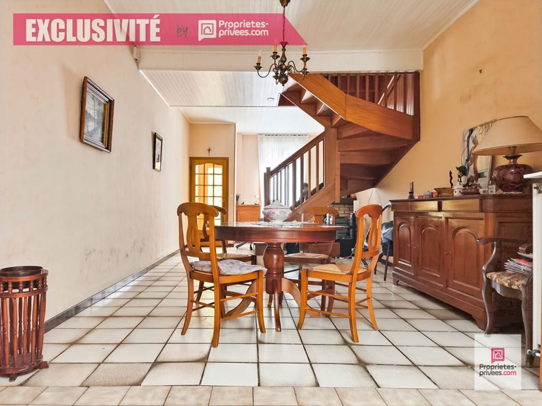 TOURCOING Tourcoing Brun pain, maison 1930 à rafraîchir, avec 3 chambres, jardin 3