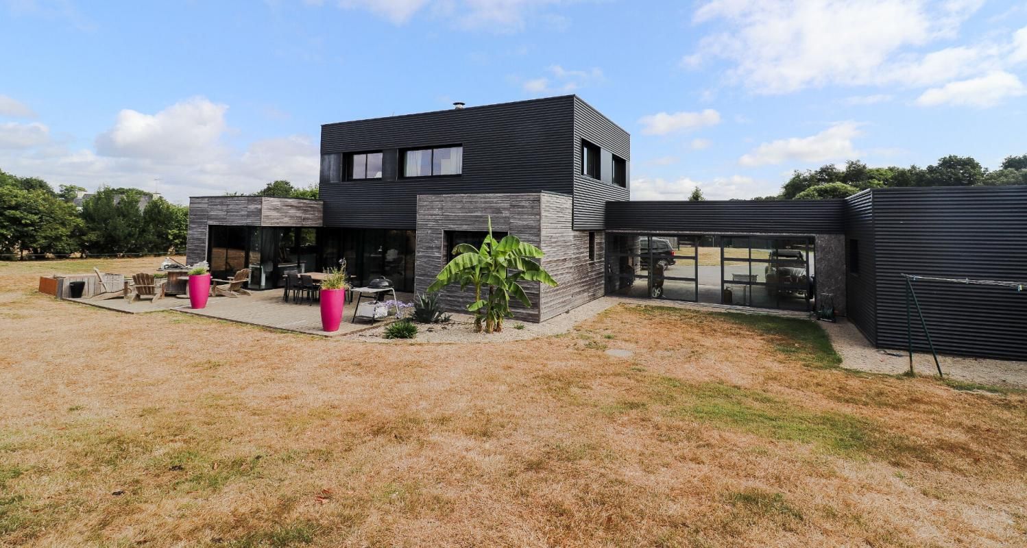 Maison contemporaine de 2012 - 4 chambres - terrain de 2294m²