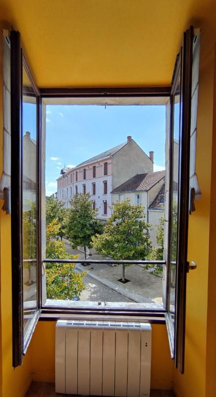 Appartement La Roche Posay 3 pièce(s) 75 m2