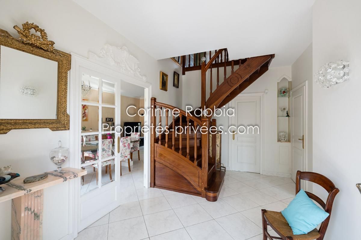 FENOUILLET Maison Fenouillet 8 pièce(s) 240 m2 3