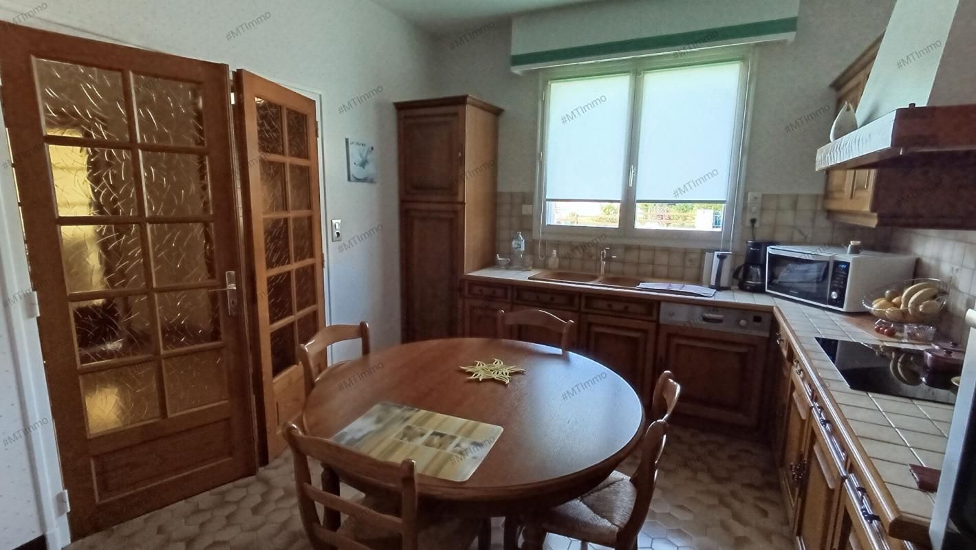 FERE-CHAMPENOISE Maison Fère Champenoise 5 pièce(s) 123.29 m2 3