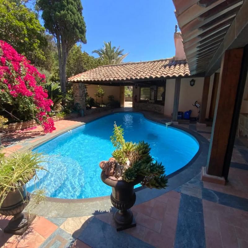 HYERES Villa d'exception vue mer imprenable et accès mer-  Ile Du Levant  371 m2 - 4 150 000 euros 2