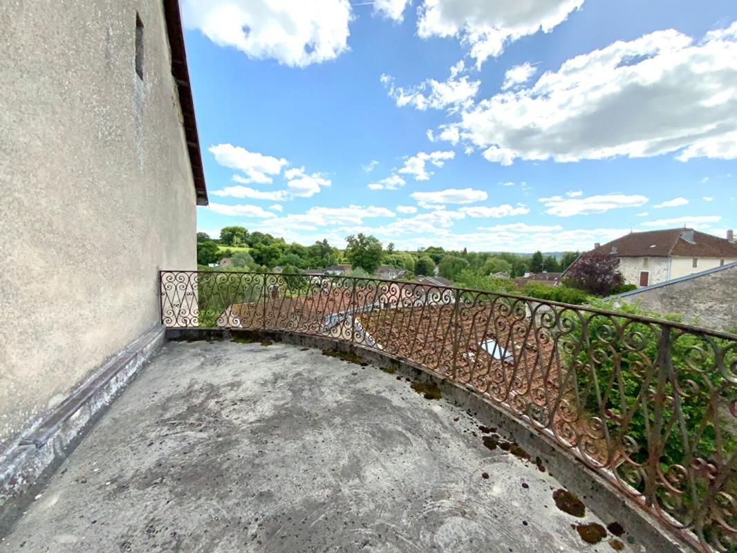 DARNEY Ensemble immobilier Monthureux Sur Saone 310 m2 3
