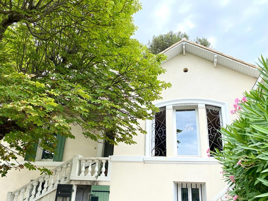 AUBAGNE Propriété Aubagne 12 pièces 340 m2 4