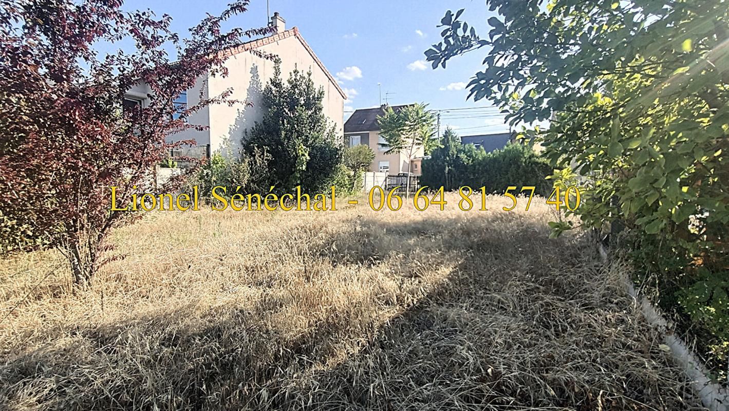 LE MANS Terrain à bâtir entièrement plat de 357 m2 avec une façade de 12 m à Le Mans quartier Pontlieue 2