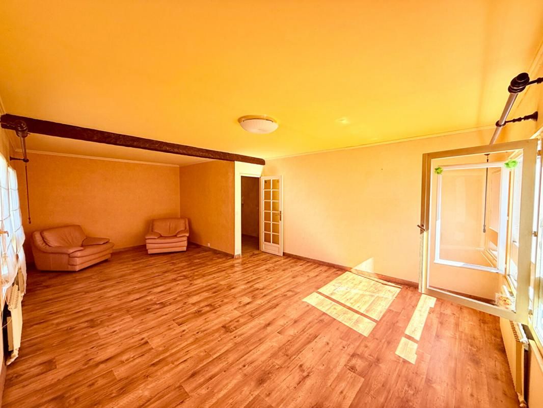 AUXERRE Appartement Auxerre 5 pièce(s) 100 m2 1