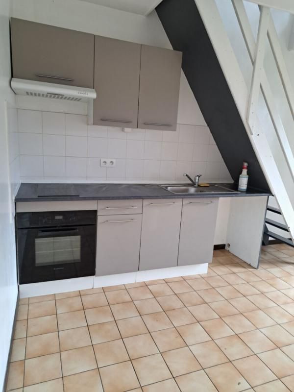 GAMBAIS Houdan 7 mn / Gambais 5 mn / Duplex 2 pièces 39 m2 avec extérieur et parking 3