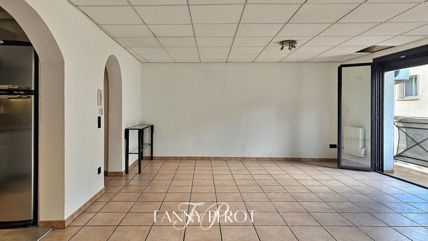 SAINT-CYPRIEN Saint-Cyprien - Appartement  3 pièces 83m² avec balcon et garage 3