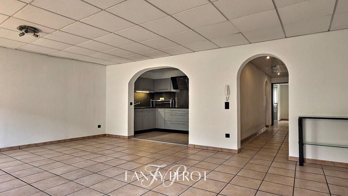 SAINT-CYPRIEN Saint-Cyprien - Appartement  3 pièces 83m² avec balcon et garage 4