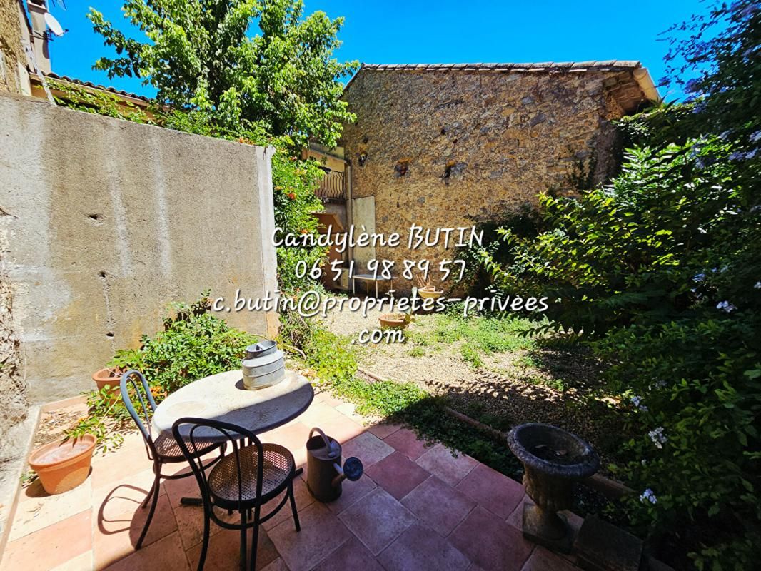 CAZOULS-LES-BEZIERS Maison de type vigneronne avec extérieur 2