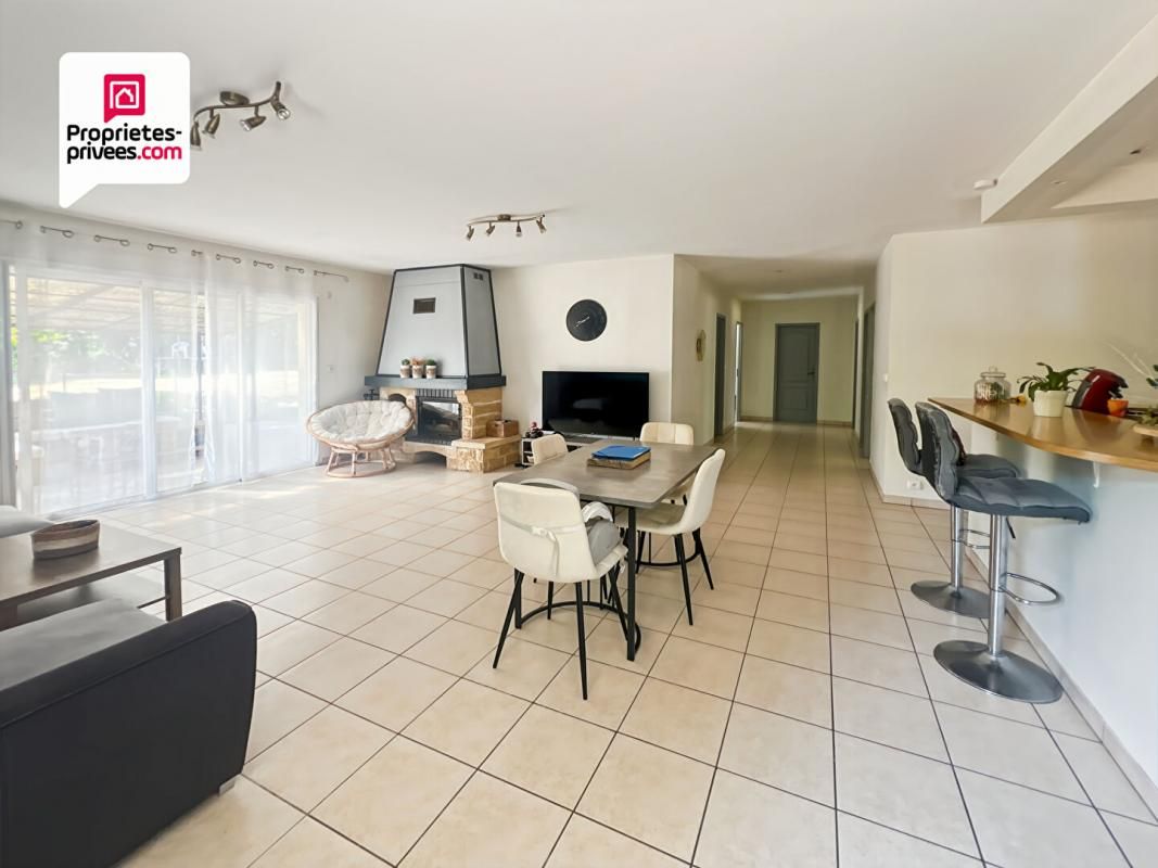 LANGON Maison de plain-pied - 3 chambres + bureau - jardin 3600m² 3