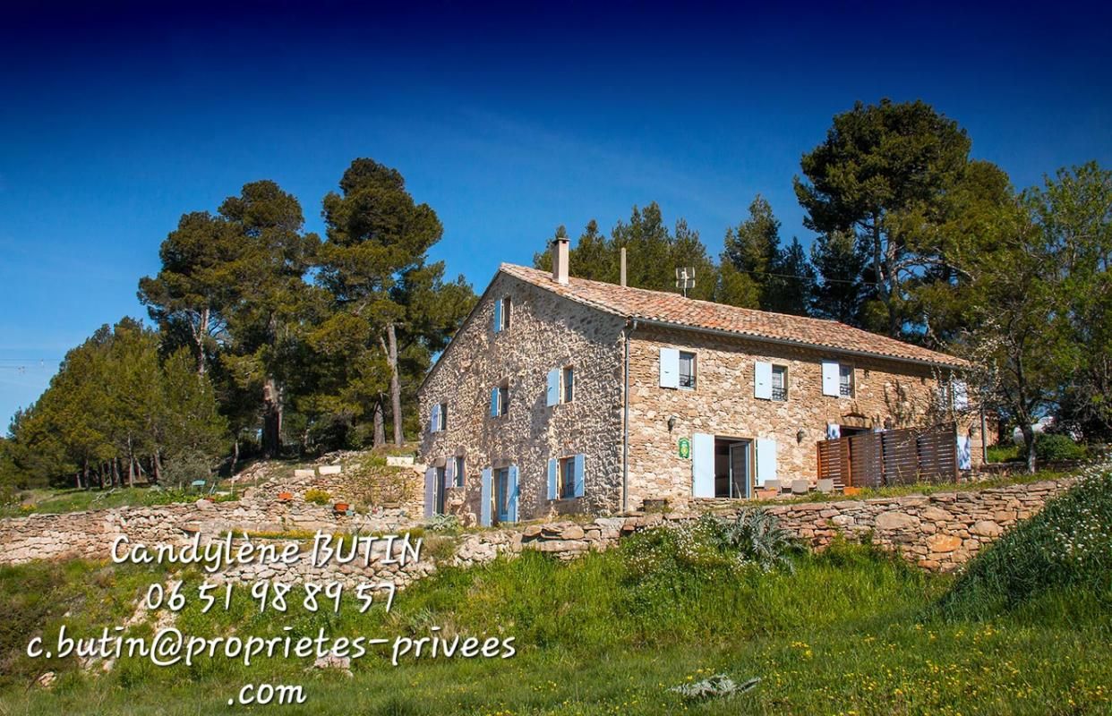 LA LIVINIERE Ancienne bergerie disposant de 3 gites avec terres 1