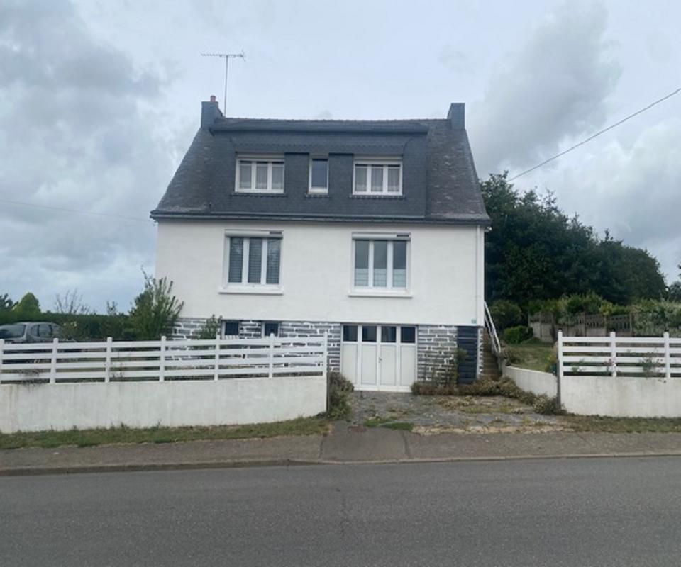 SAINT-MARTIN-SUR-OUST Maison 8 pièce(s) 128 m2 Saint Martin sur Oust 2