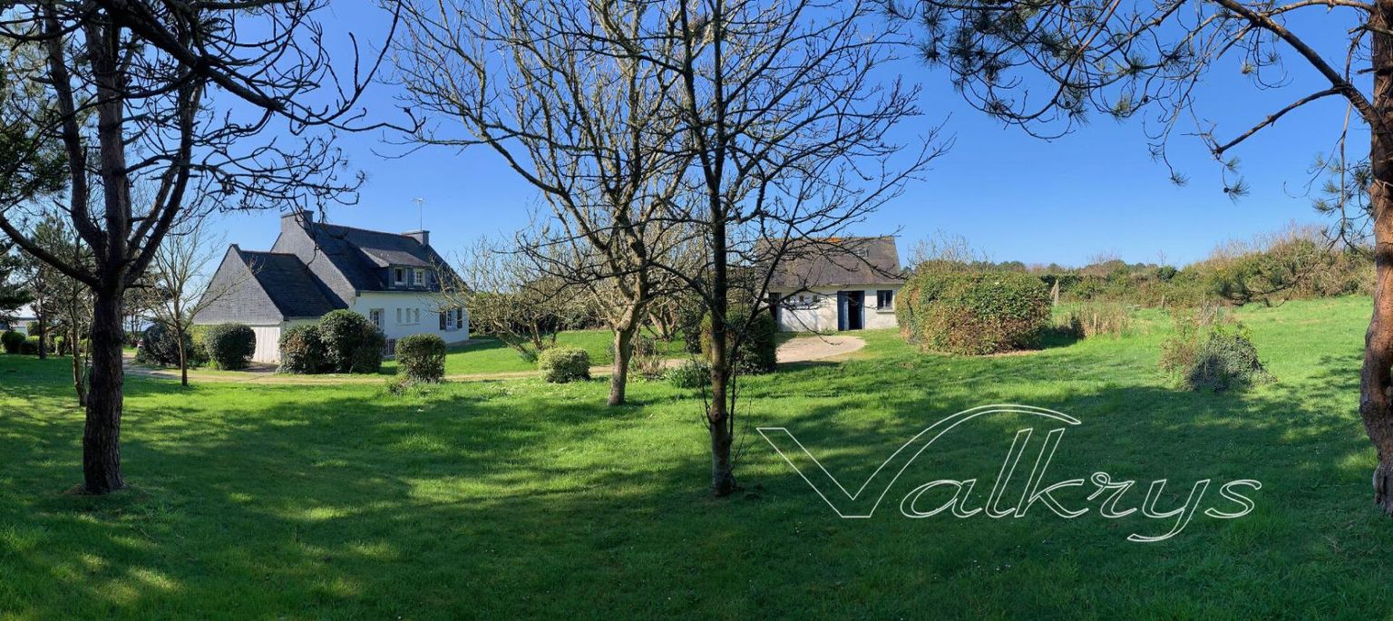 CLOHARS-CARNOET Demeure côtière Néo bretonne vue mer sur grand parc constructible 1