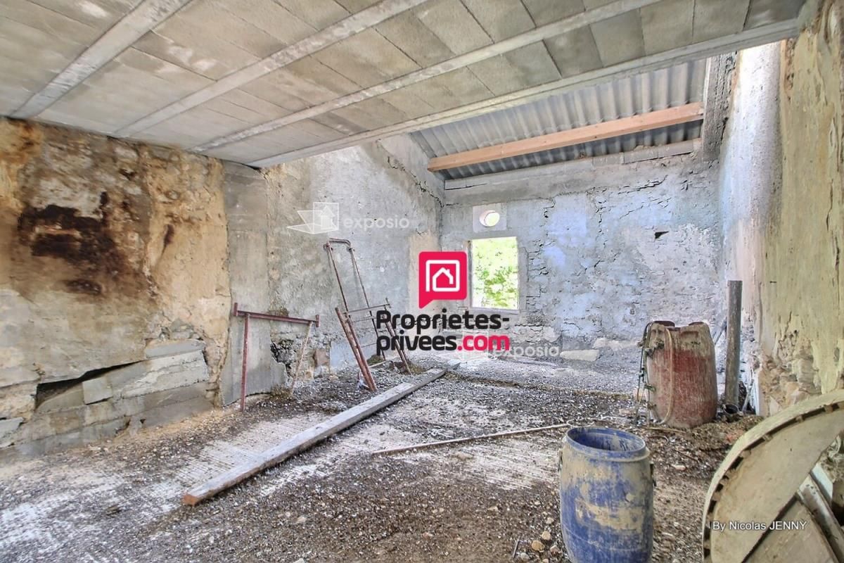 BOLLENE Immeuble à rénover Bollene 215 m² - 77 000 Euros - 4