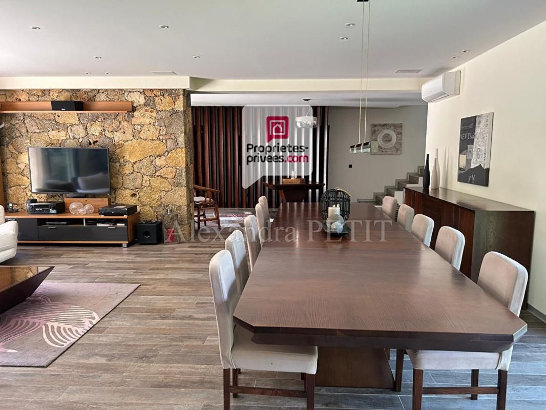MONTAUROUX Propriété d'exception de 257 m² Montauroux 3