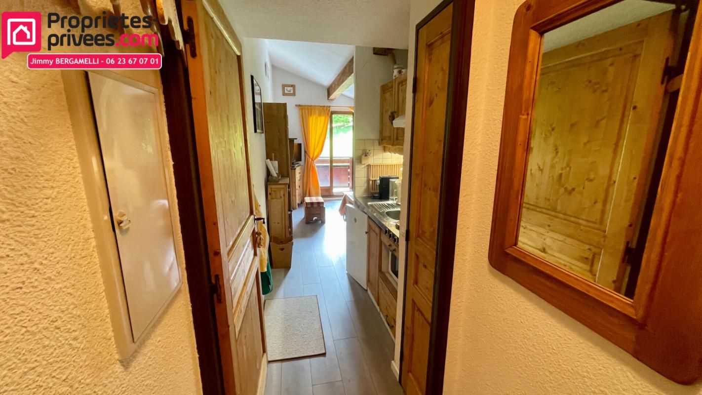 DEMI-QUARTIER À VENDRE Appartement T2 avec balcon, parking couvert Demi-Quartier (74) 3