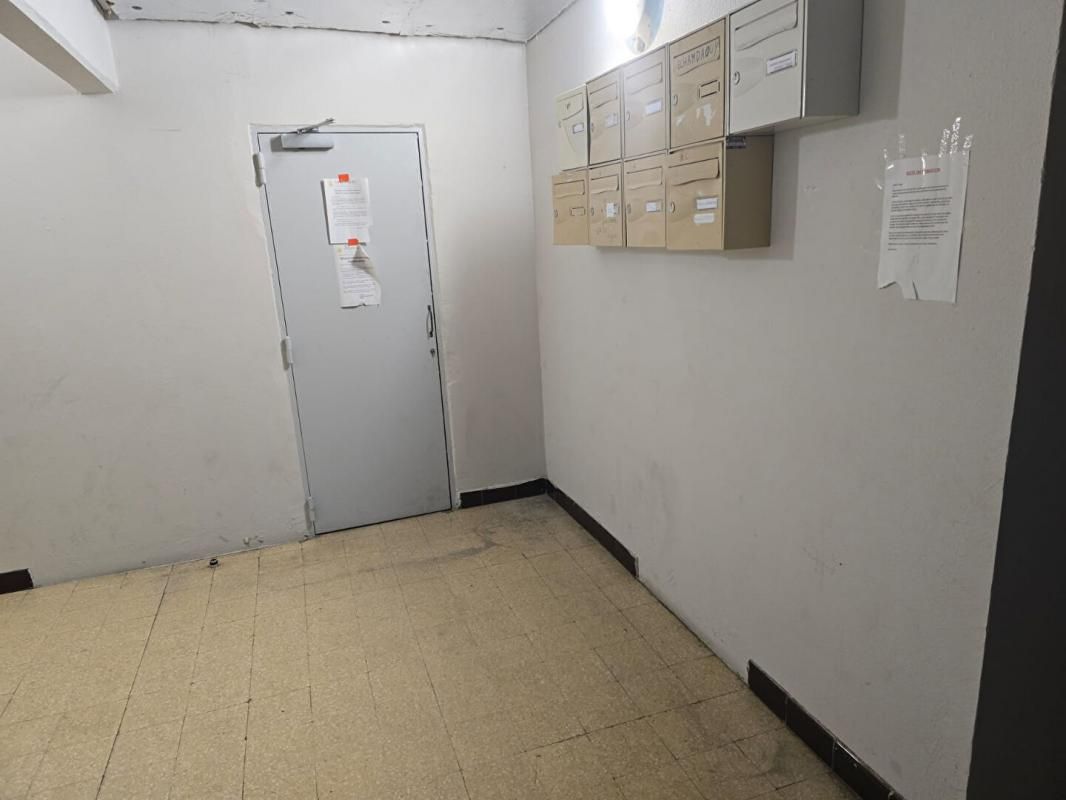 AVIGNON Appartement  4 pièce(s) 64 m2 1