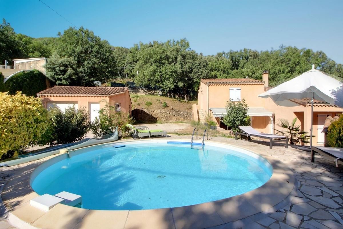 ROCHEGUDE Villa avec Piscine 4 pièces 125 m² + Studio indépendant 30 m² - 449 000 Euros - 2