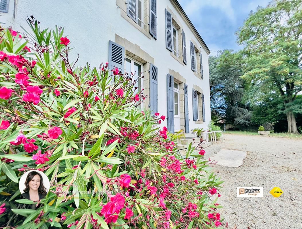 Villa bourgeoise du XIXème siècle à 700 m de la mer et 800 m du bourg