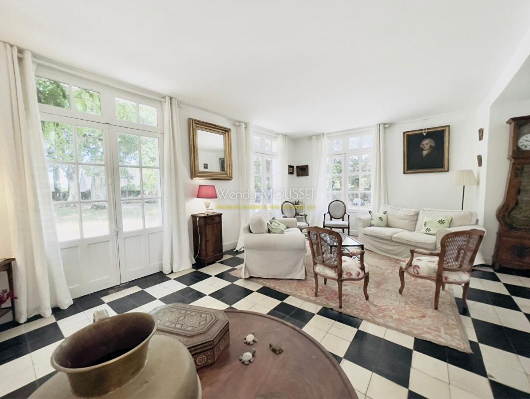SARZEAU Villa bourgeoise du XIXème siècle à 700 m de la mer et 800 m du bourg 3
