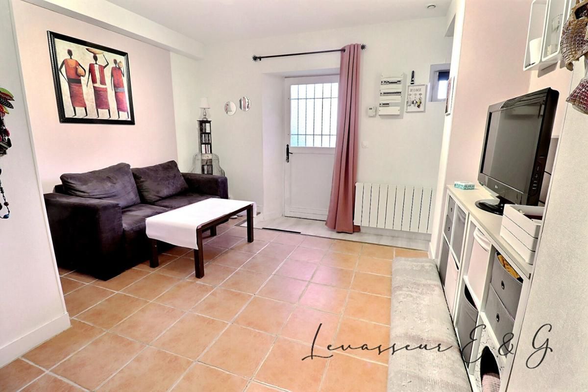 CLERMONT Appartement esprit maison avec jardin, parking et entrée individuelle 3