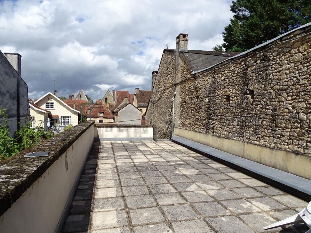 MONTIGNAC Immeuble Montignac Lascaux 7 pièce(s) 169 m2 4
